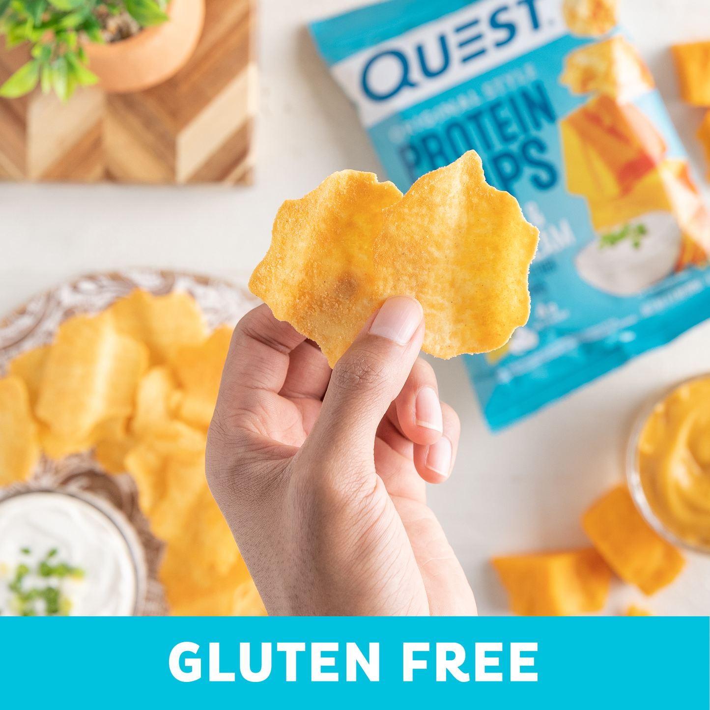 cheddar-and-sour-cream-original-style-protein-chips-i6 qst-000296_cheddar-_-sour-cream-original-style-protein-chips_7.2.png
